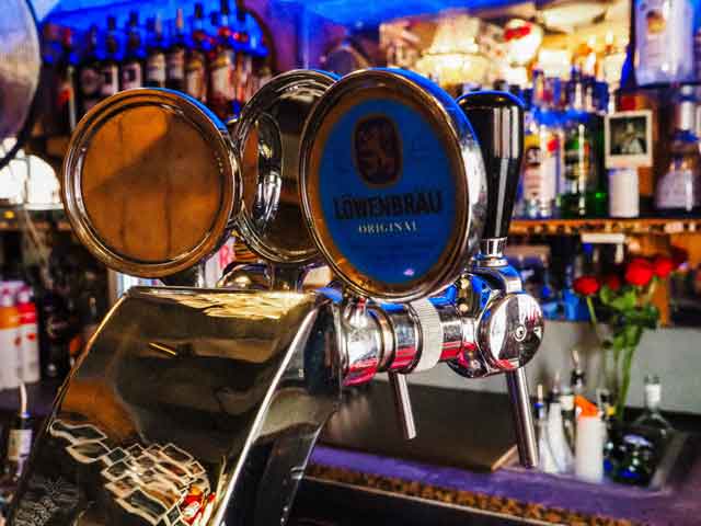 best bars in Venice for young adults
