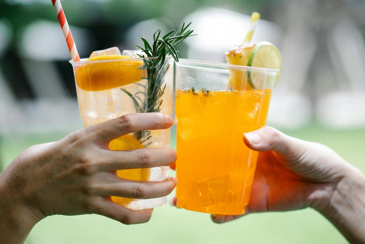 Bellini Venice drink: A classic venetian cocktail