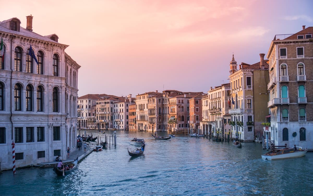 13 things to do in Venice at night